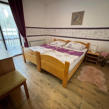 Guest House Kmecki Hram Fortuna Idrija Exterior photo