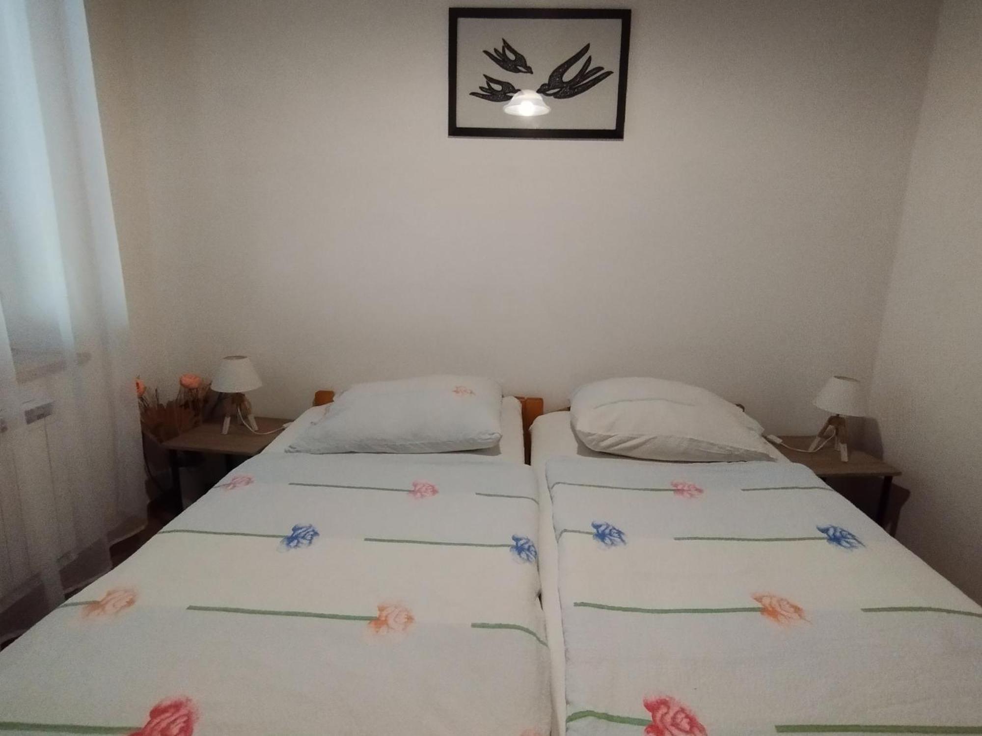 Guest House Kmecki Hram Fortuna Idrija Room photo
